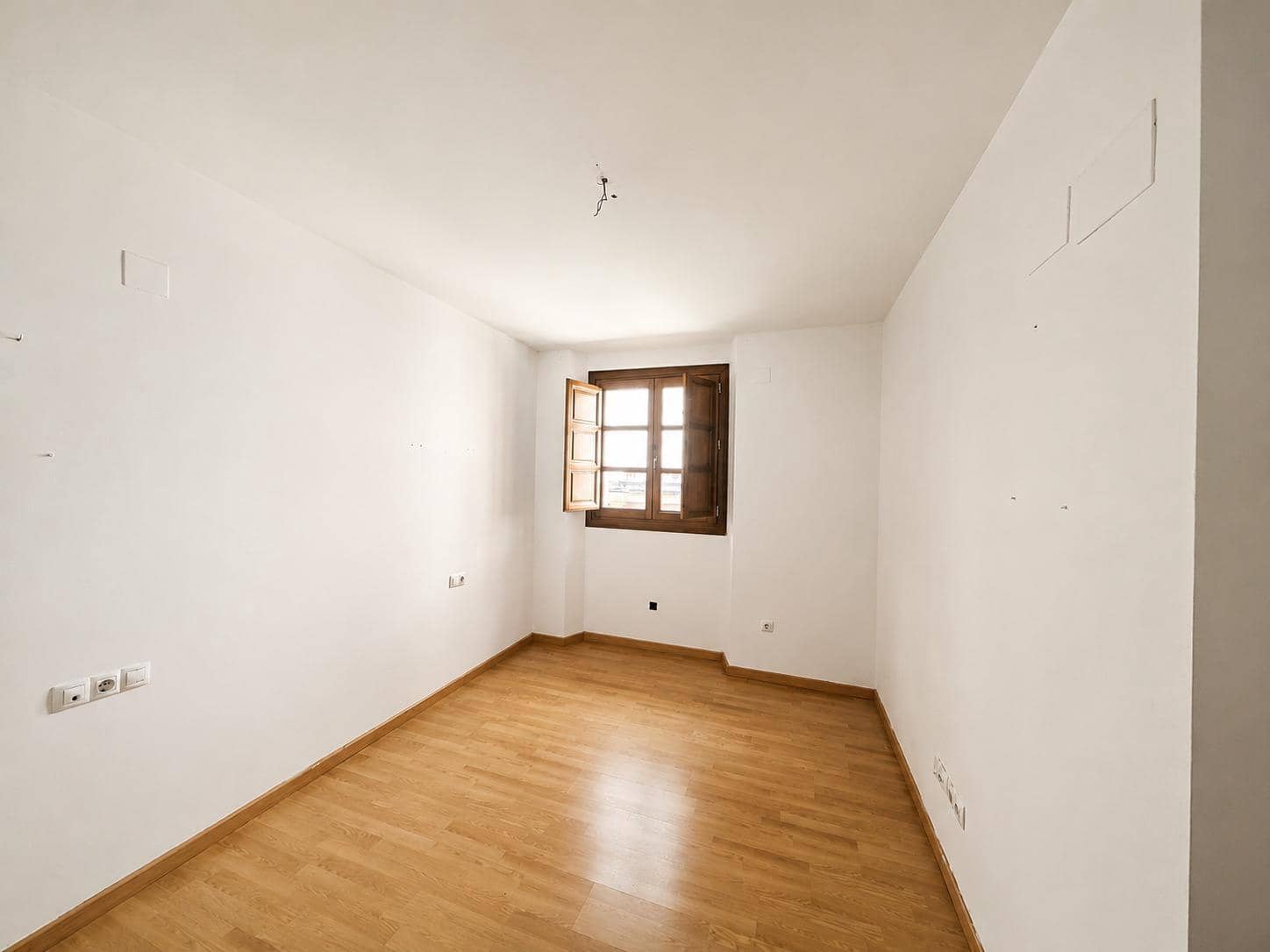2 Zimmer Apartment zu verkaufen in Granada Stadt - 219.000 € (Ref: 9907512)