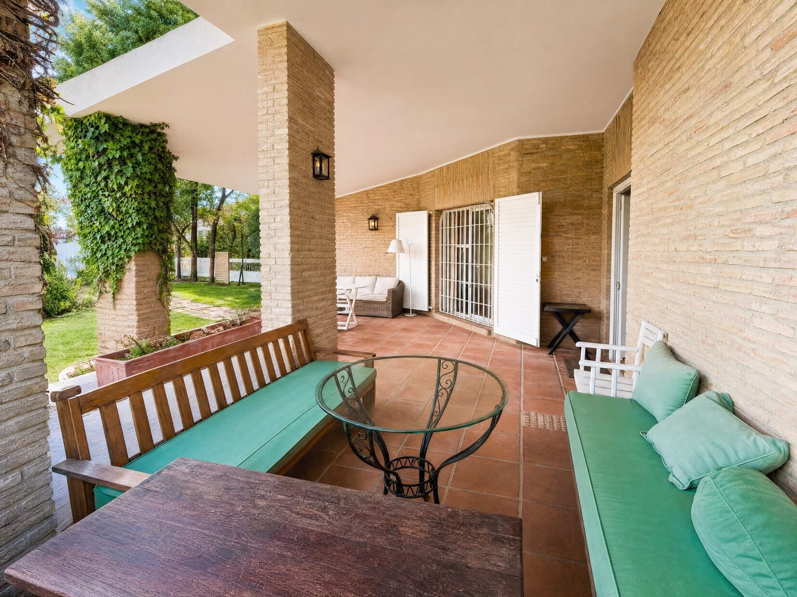 4 bedroom Villa for sale in El Puerto de Santa Maria - € 1,100,000 (Ref: 9932086)