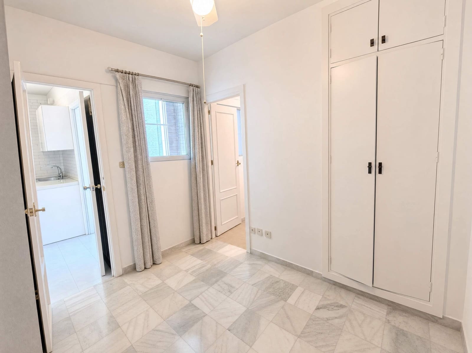 4 bedroom Villa for sale in El Puerto de Santa Maria - € 1,100,000 (Ref: 9932086)