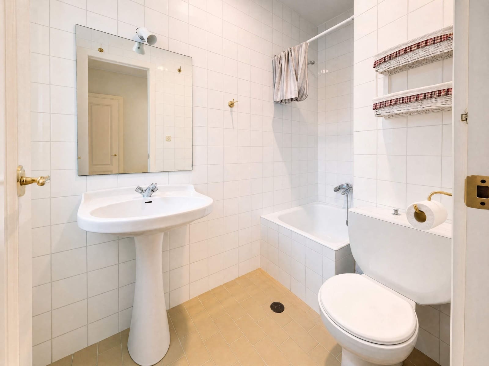 4 bedroom Villa for sale in El Puerto de Santa Maria - € 1,100,000 (Ref: 9932086)