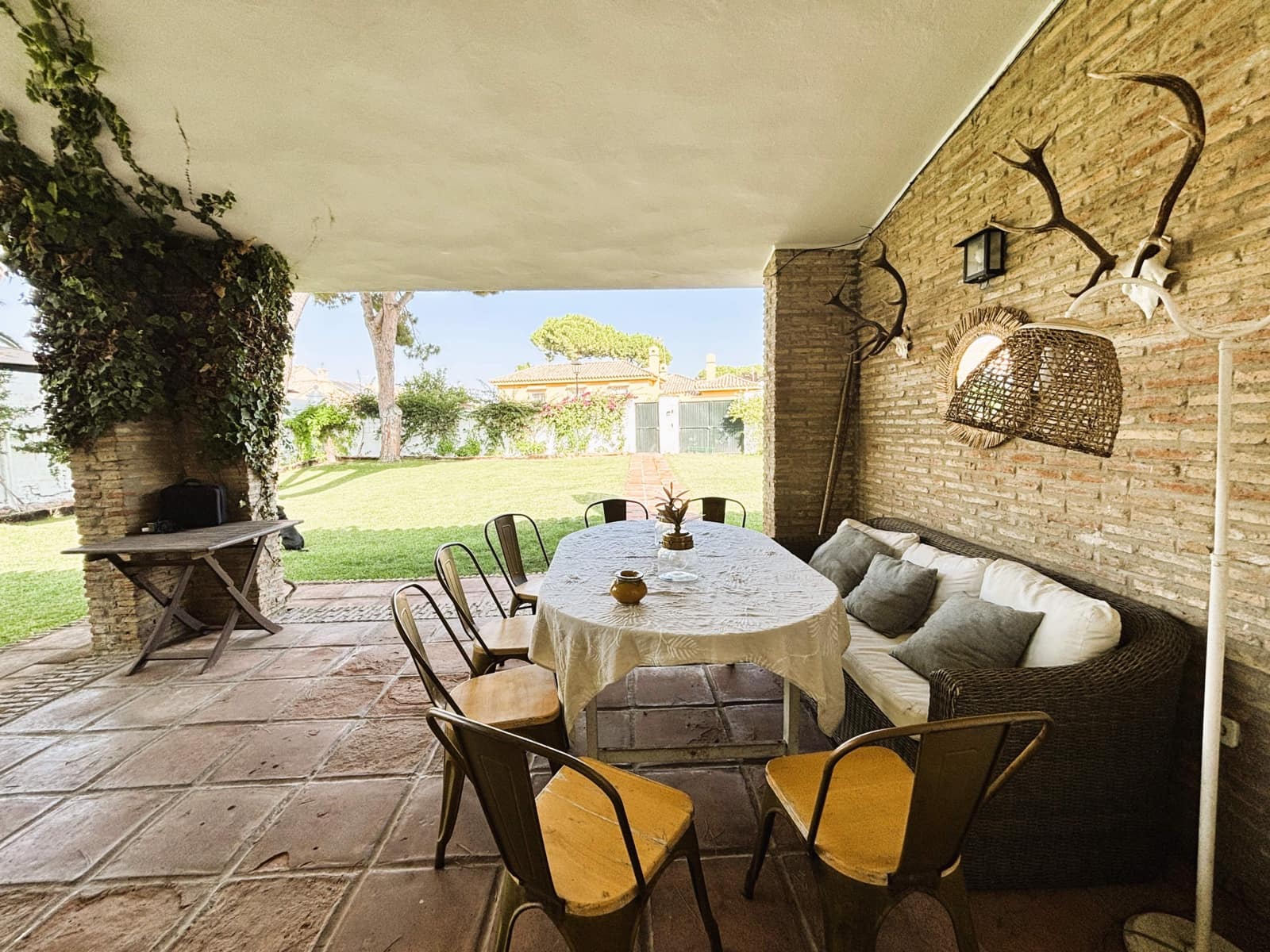 4 bedroom Villa for sale in El Puerto de Santa Maria - € 1,100,000 (Ref: 9932086)