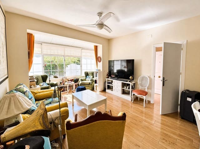 4 quarto Moradia Geminada para venda em El Puerto de Santa María com piscina - 550 000 € (Ref: 9932087)