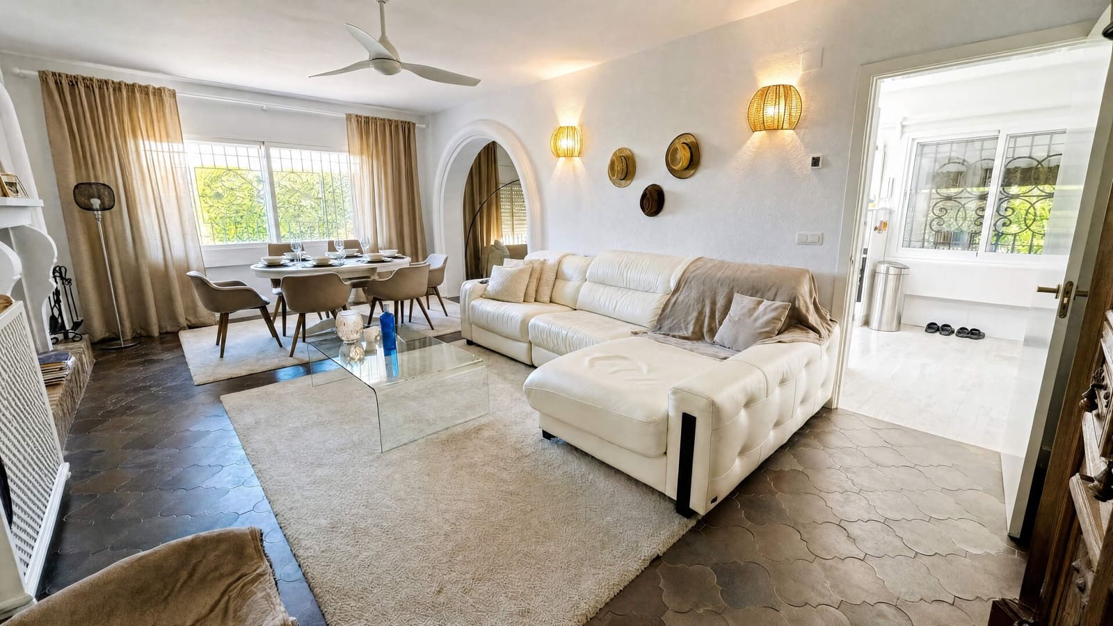 5 bedroom Villa for sale in El Puerto de Santa Maria with pool garage - € 1,150,000 (Ref: 9932089)