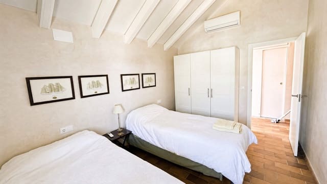 7 soverom Villa til salgs i El Puerto de Santa María med svømmebasseng garasje - € 1 050 000 (Ref: 9932090)