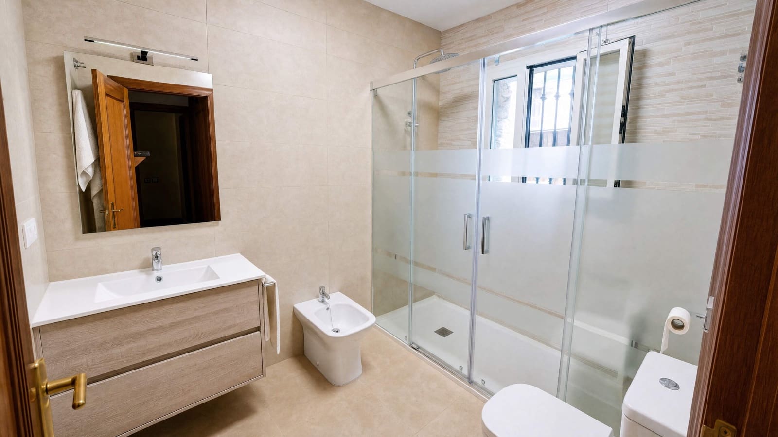 3 bedroom Villa for sale in El Puerto de Santa Maria with garage - € 695,000 (Ref: 9932093)