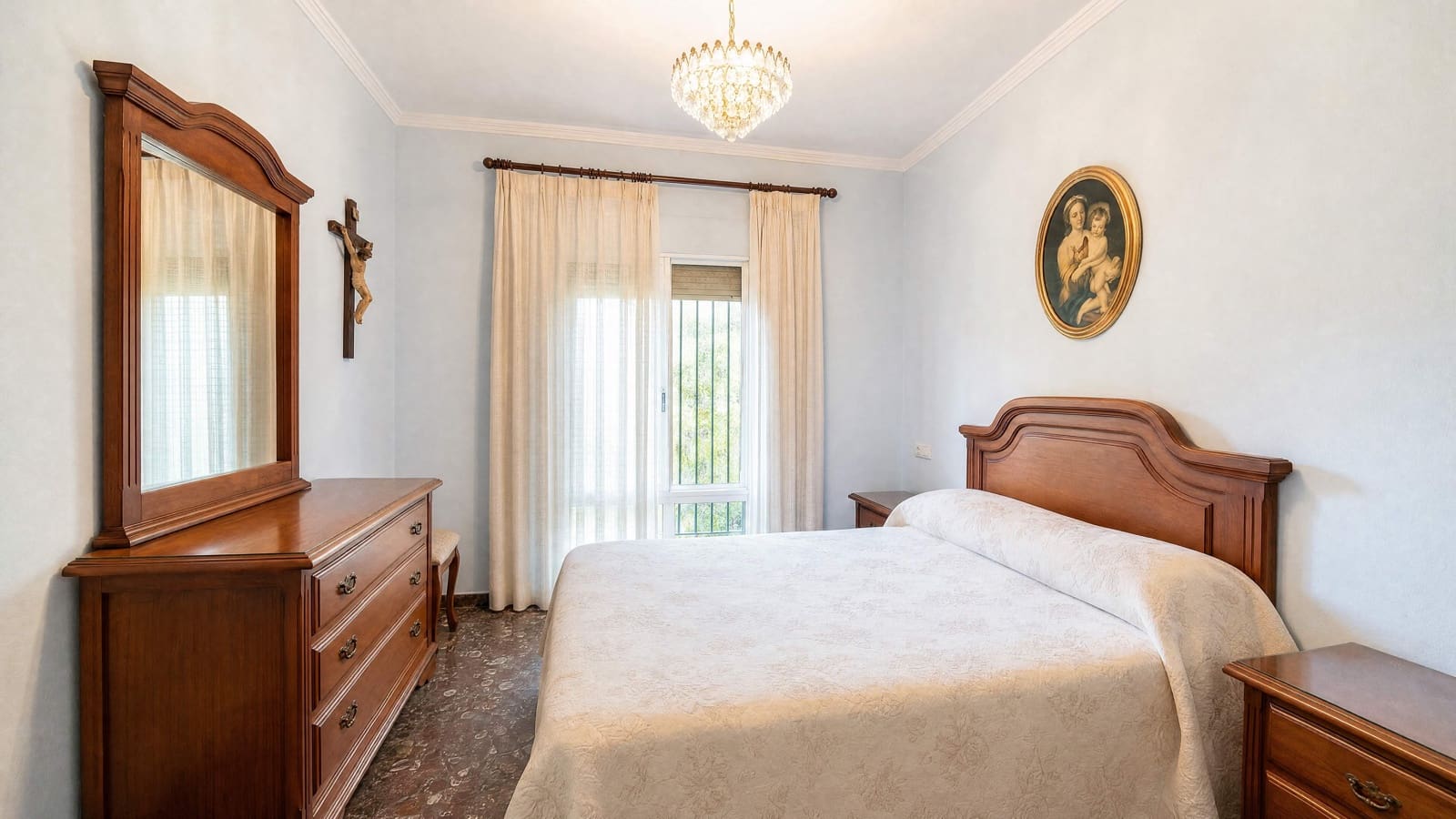 3 bedroom Villa for sale in El Puerto de Santa Maria with garage - € 695,000 (Ref: 9932093)