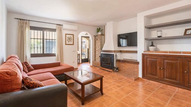 3 quarto Moradia para venda em El Puerto de Santa María com garagem - 695 000 € (Ref: 9932093)