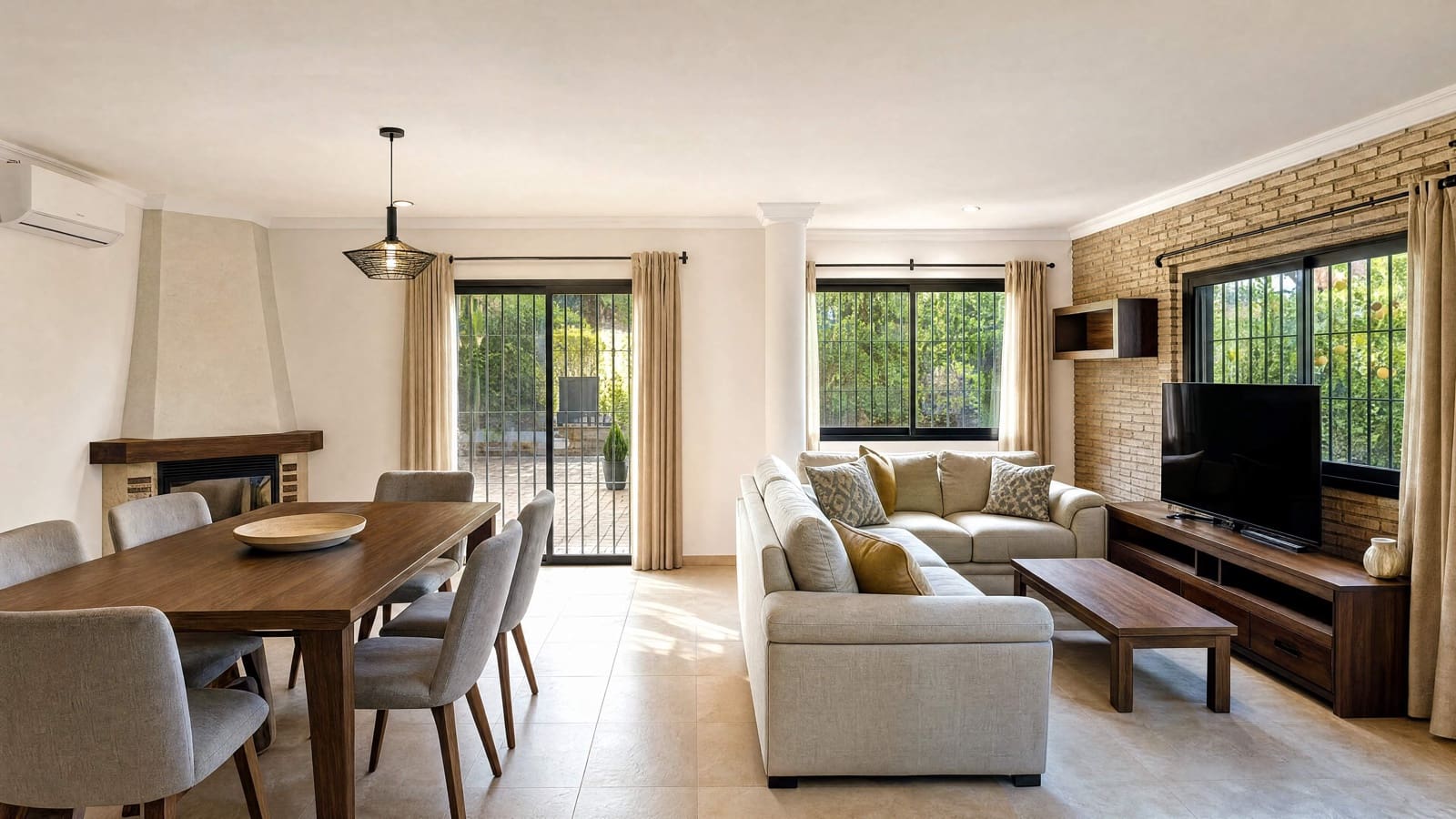 3 bedroom Villa for sale in El Puerto de Santa Maria with garage - € 695,000 (Ref: 9932093)