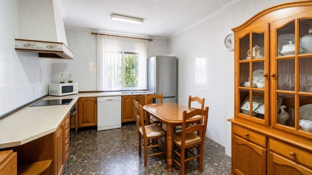 3 quarto Moradia para venda em El Puerto de Santa María com garagem - 695 000 € (Ref: 9932093)
