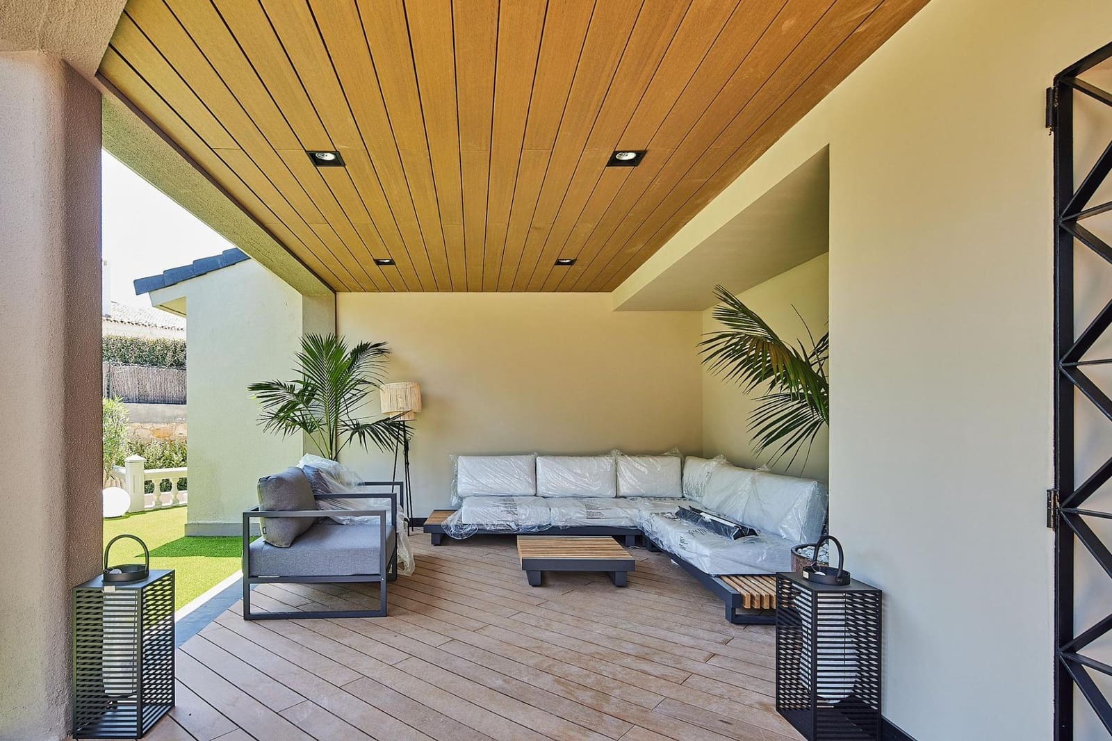 4 bedroom Villa for sale in El Puerto de Santa Maria with pool garage - € 2,350,000 (Ref: 9932095)