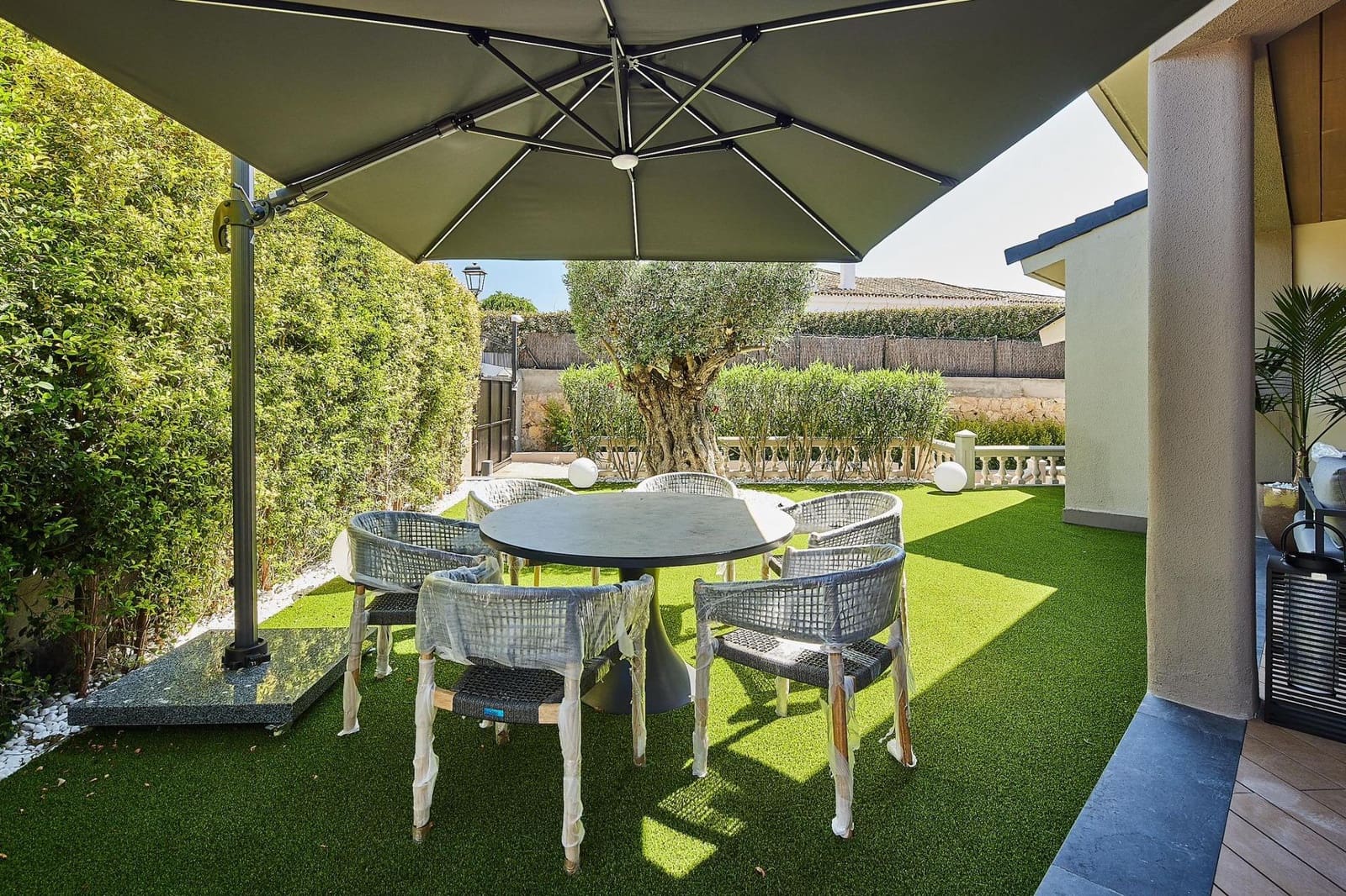 4 bedroom Villa for sale in El Puerto de Santa Maria with pool garage - € 2,350,000 (Ref: 9932095)