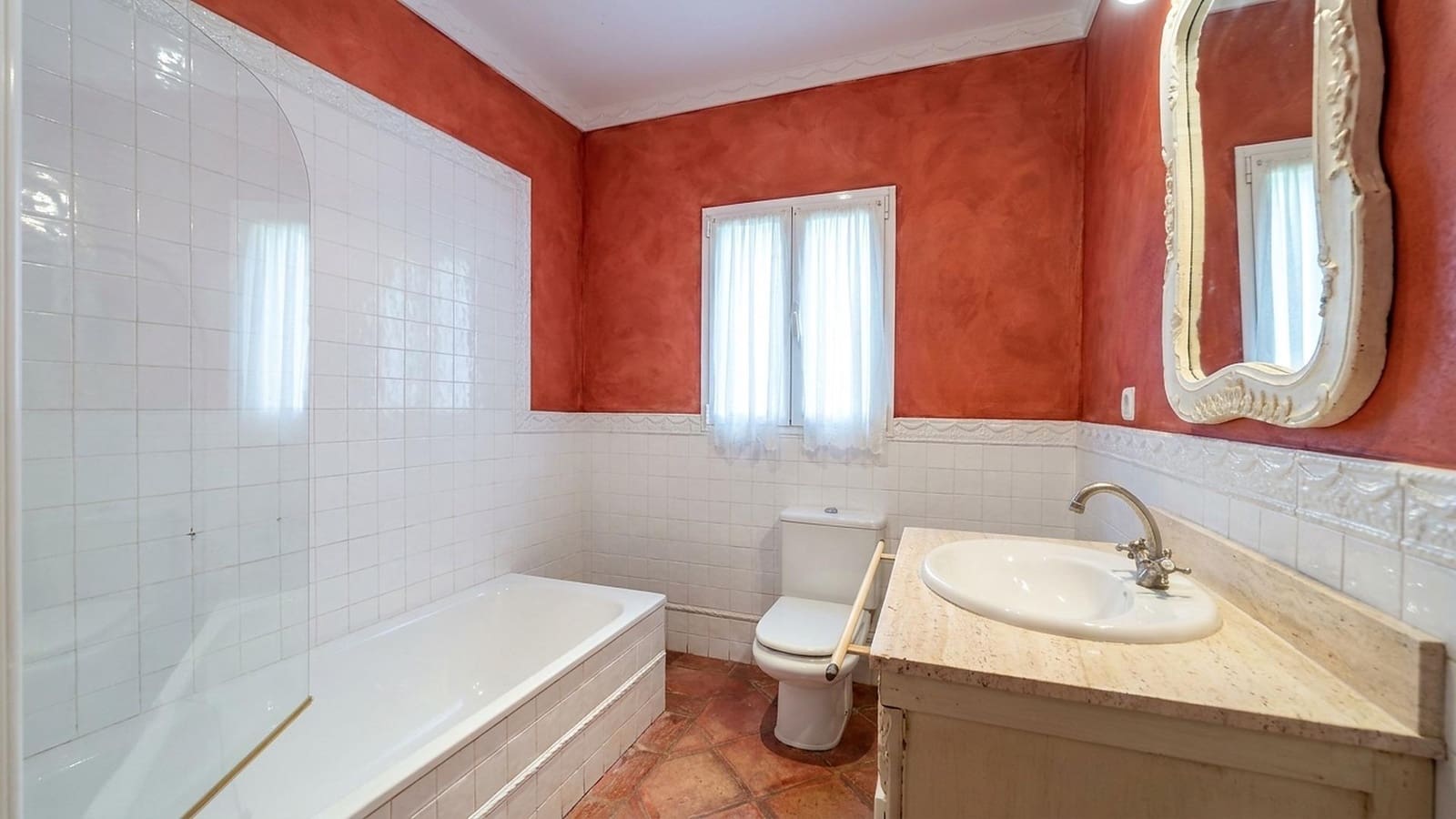 9 bedroom Villa for sale in El Puerto de Santa Maria with pool garage - € 2,100,000 (Ref: 9932097)