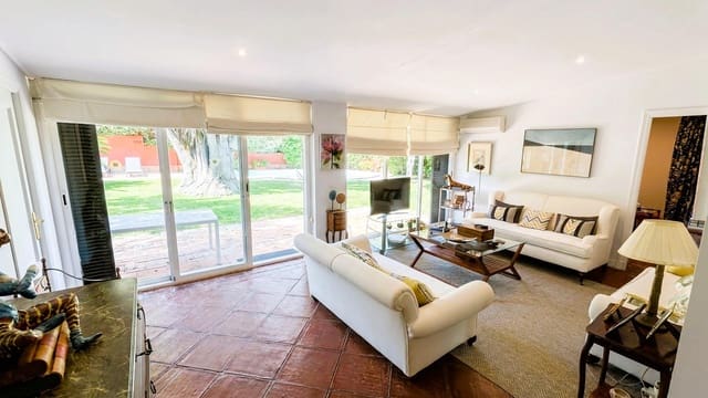 9 chambre Villa/Maison à vendre à El Puerto de Santa María avec piscine garage - 2 100 000 € (Ref: 9932097)