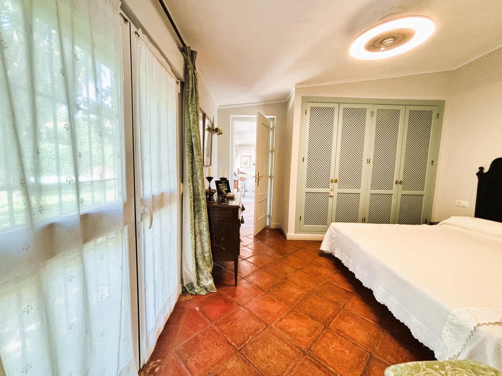 9 bedroom Villa for sale in El Puerto de Santa Maria with pool garage - € 2,100,000 (Ref: 9932097)