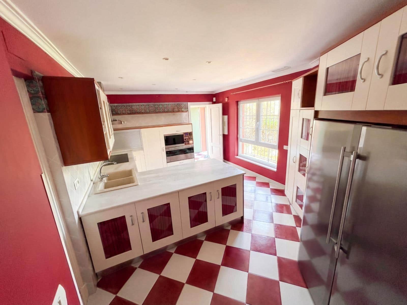 5 bedroom Villa for sale in Jerez de la Frontera with pool garage - € 1,198,000 (Ref: 9932098)