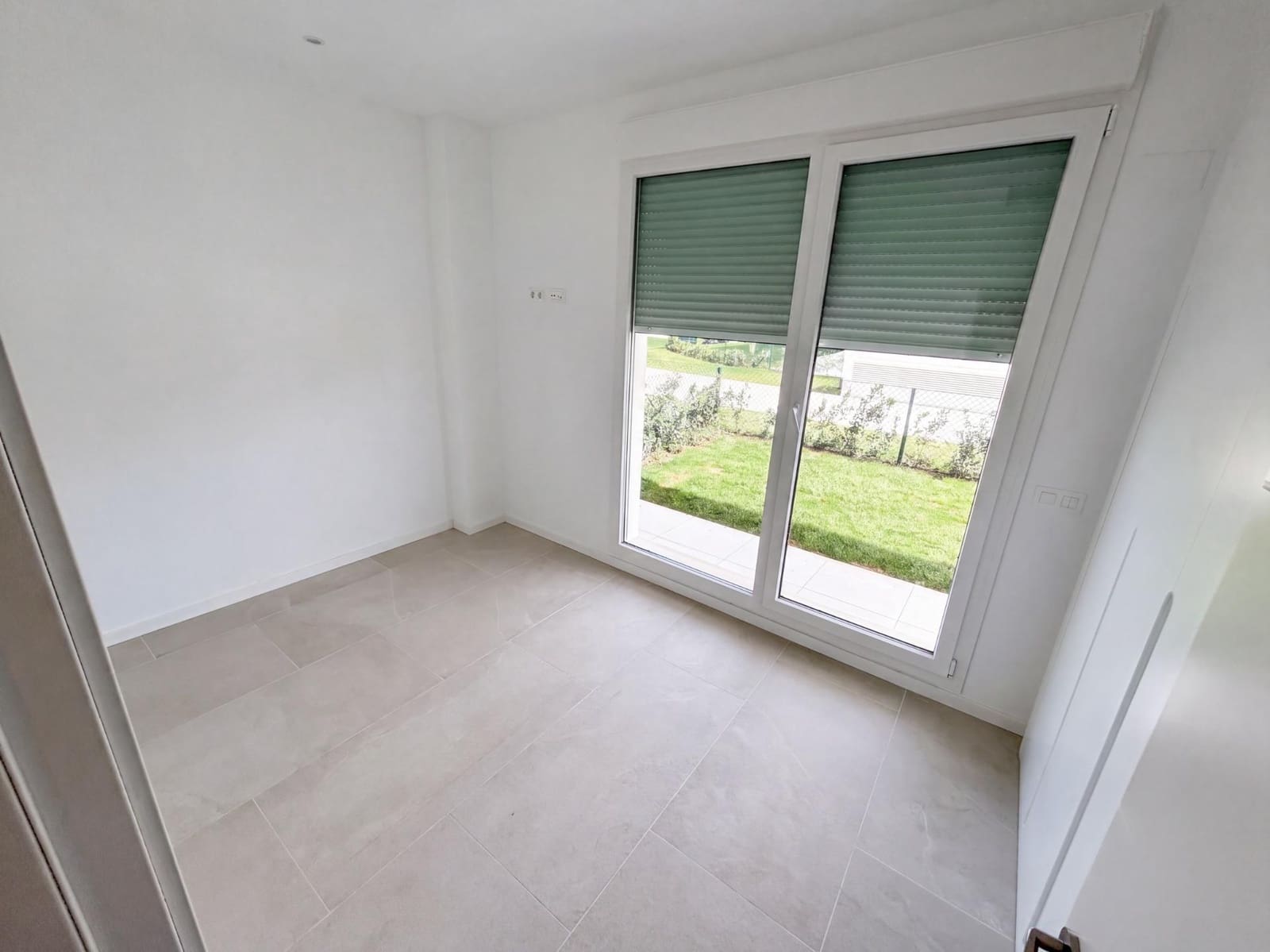 3 sovrum Lägenhet till salu i Chipiona med pool garage - 695 000 € (Ref: 9932100)