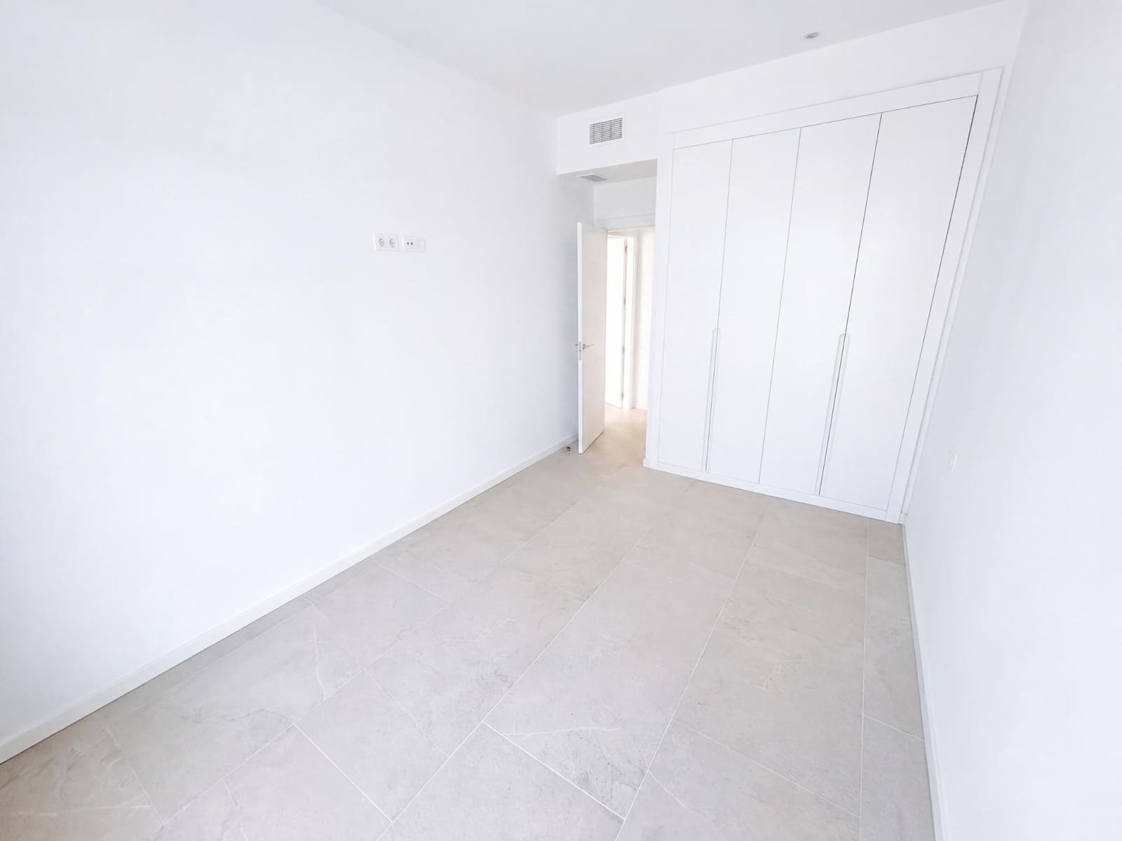 3 sovrum Lägenhet till salu i Chipiona med pool garage - 695 000 € (Ref: 9932100)