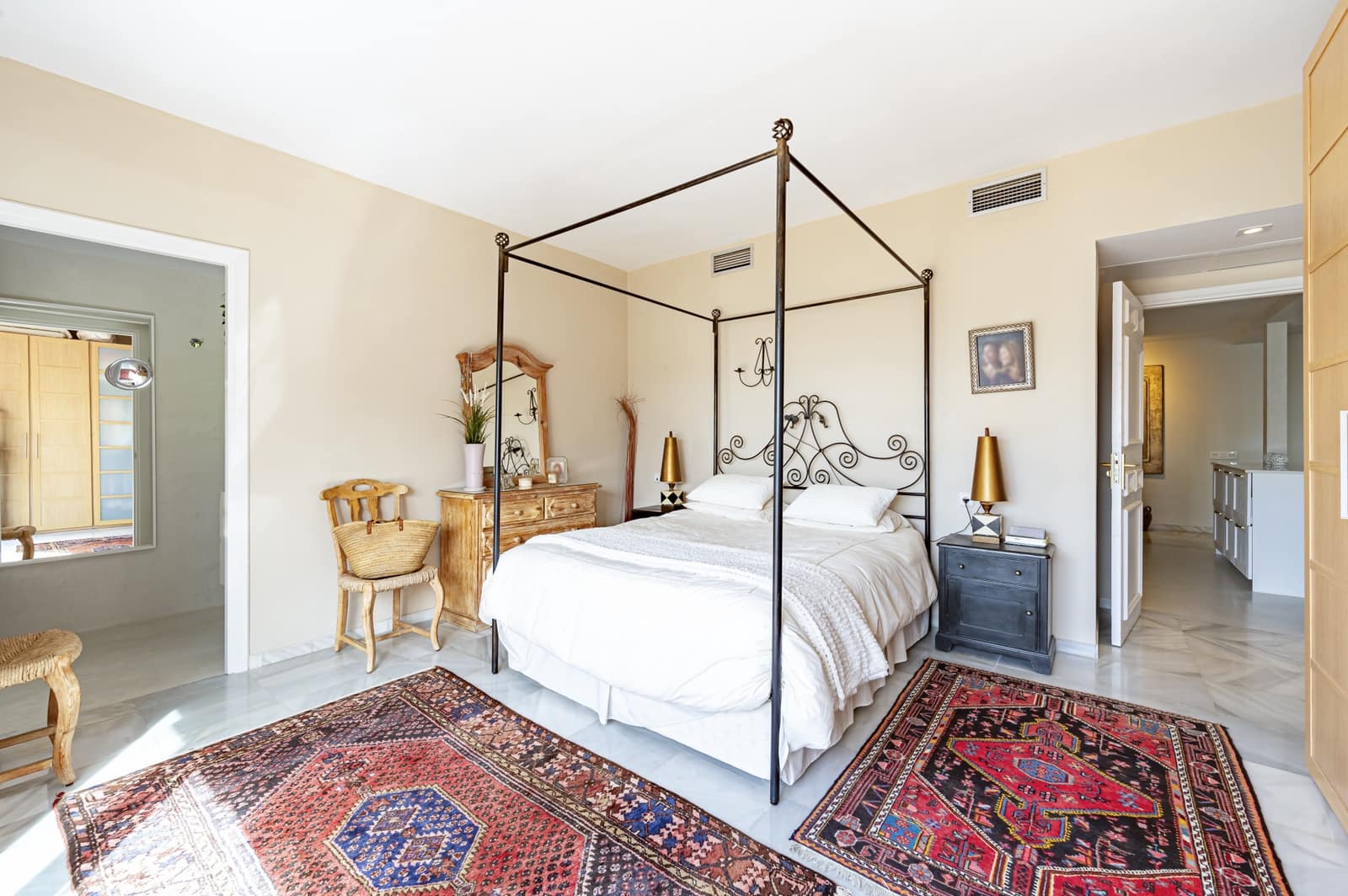 2 soveværelse Lejlighed til salg i Benahavis med swimmingpool garage - € 535.000 (Ref: 8384634)