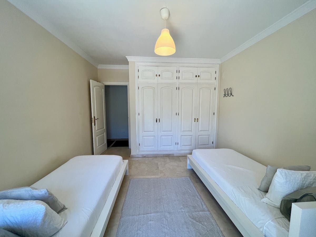   4 soveværelse   ferieVilla i Mijas   med   swimmingpool  garage  - € 2.065 (Ref: 8384635)