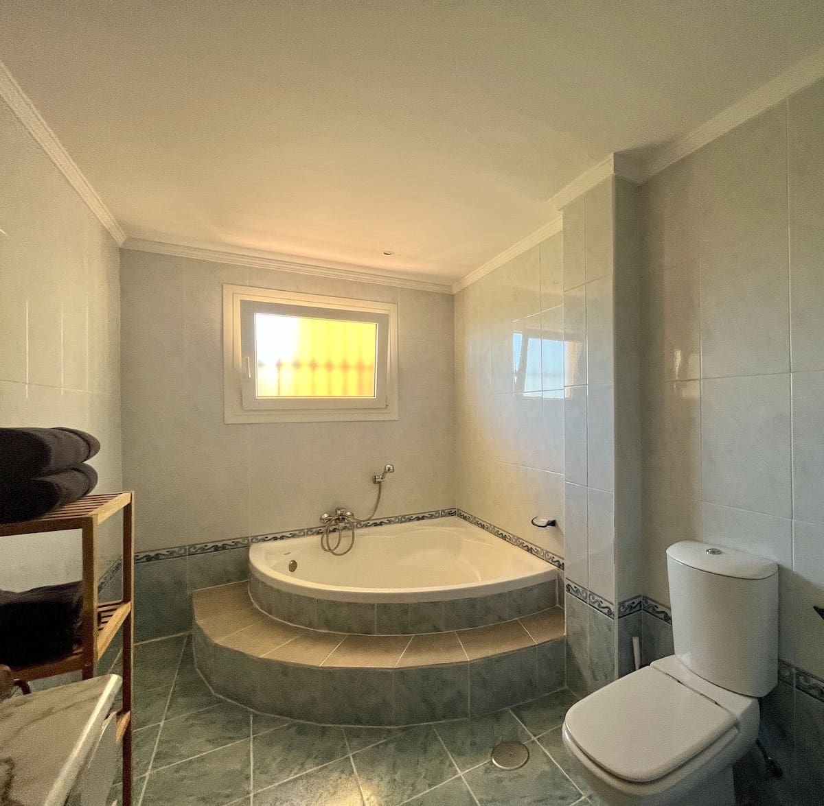   4 soveværelse   ferieVilla i Mijas   med   swimmingpool  garage  - € 2.065 (Ref: 8384635)