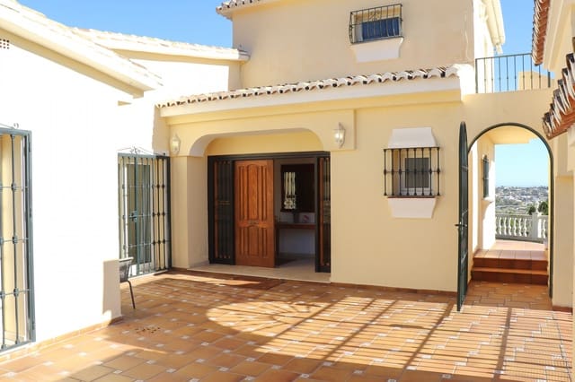 4 Zimmer Ferienvilla in Mijas mit Pool Garage - 2.065 € (Ref: 8384635)