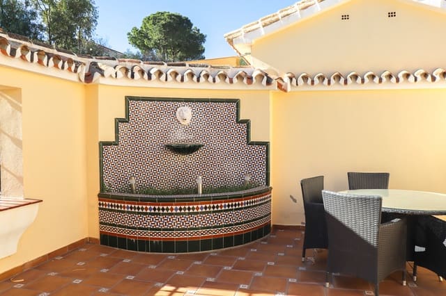 4 Zimmer Ferienvilla in Mijas mit Pool Garage - 2.065 € (Ref: 8384635)