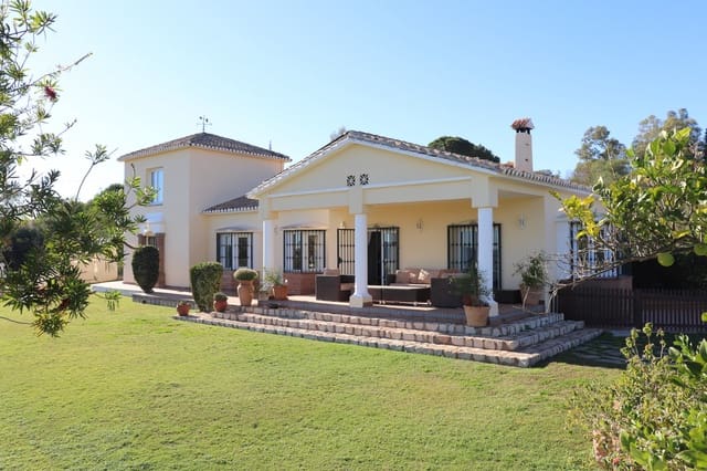 4 Zimmer Ferienvilla in Mijas mit Pool Garage - 2.065 € (Ref: 8384635)