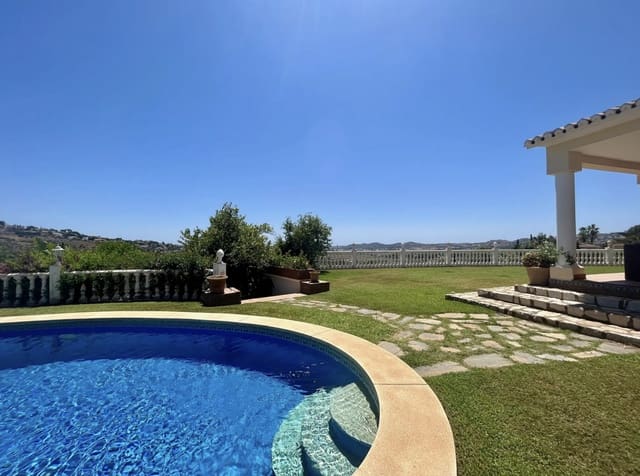 4 Zimmer Ferienvilla in Mijas mit Pool Garage - 2.065 € (Ref: 8384635)