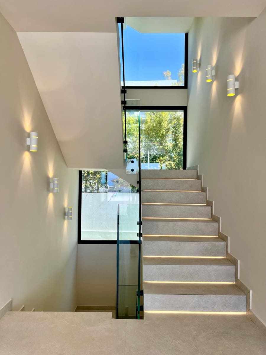 4 soveværelse Villa til salg i Marbella med swimmingpool garage - € 3.899.000 (Ref: 8435081)