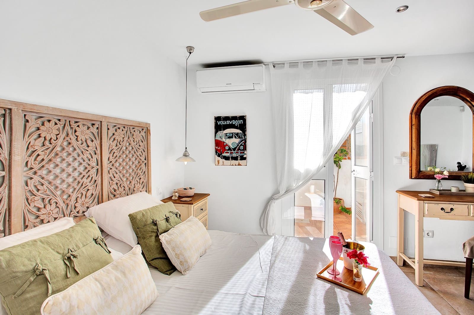 6 bedroom Villa for sale in Marbella with pool garage - € 2,150,000 (Ref: 8522846)