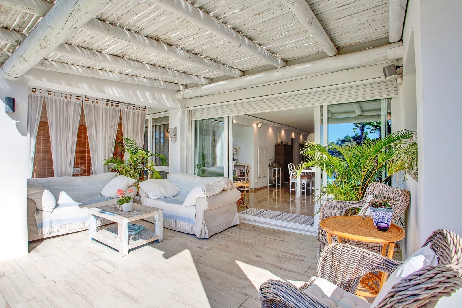 6 makuuhuone Huvila vuokrattavana paikassa Marbella mukana uima-altaan 
autotalli - 7 900 € (Ref: 8522847)