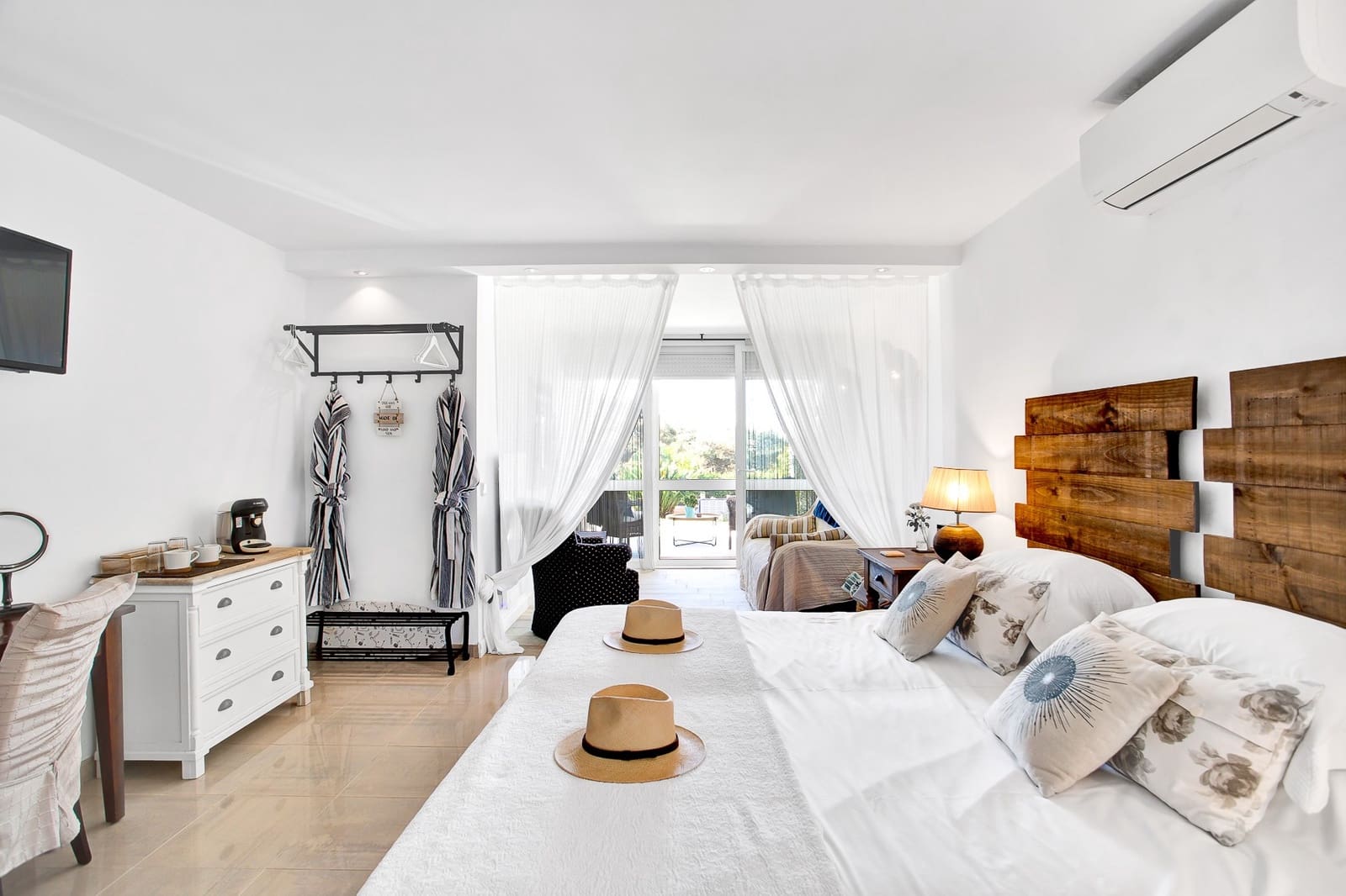 6 makuuhuone Huvila vuokrattavana paikassa Marbella mukana uima-altaan 
autotalli - 7 900 € (Ref: 8522847)