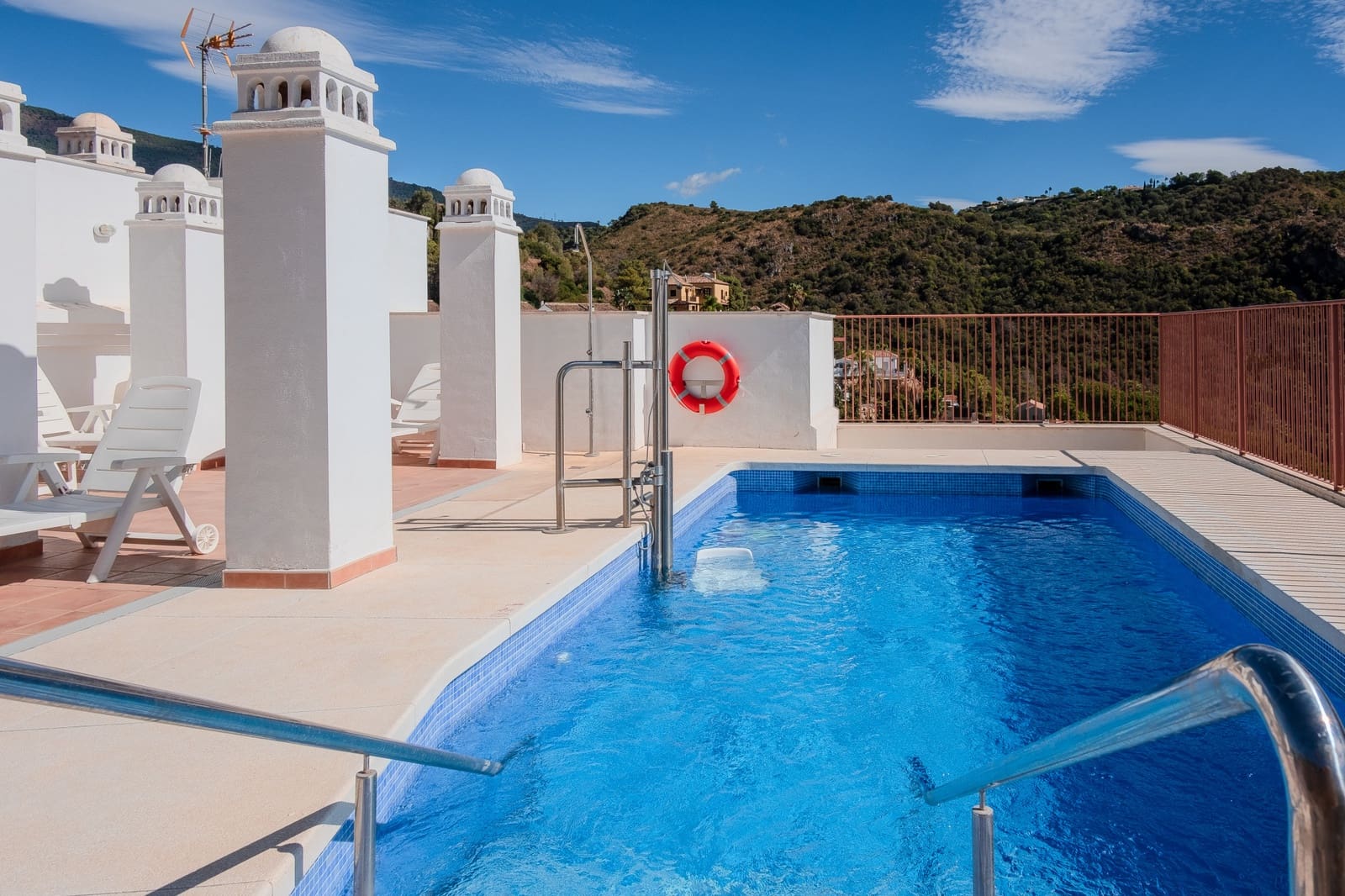 3 camera da letto Appartamento da affitare come casa vacanza in Benahavis con piscina garage - 840 € (Rif: 8582135)