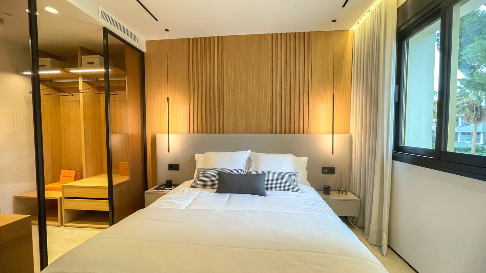 2 slaapkamer Appartement te koop in Puerto Banus met zwembad garage - € 749.000 (Ref: 8624876)