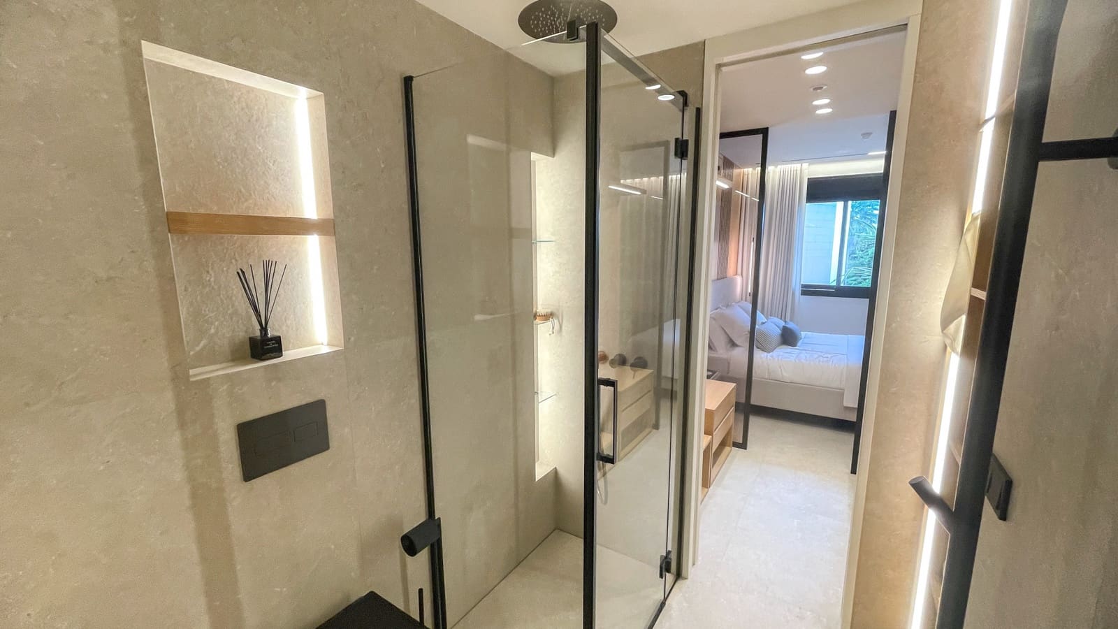 2 slaapkamer Appartement te koop in Puerto Banus met zwembad garage - € 749.000 (Ref: 8624876)