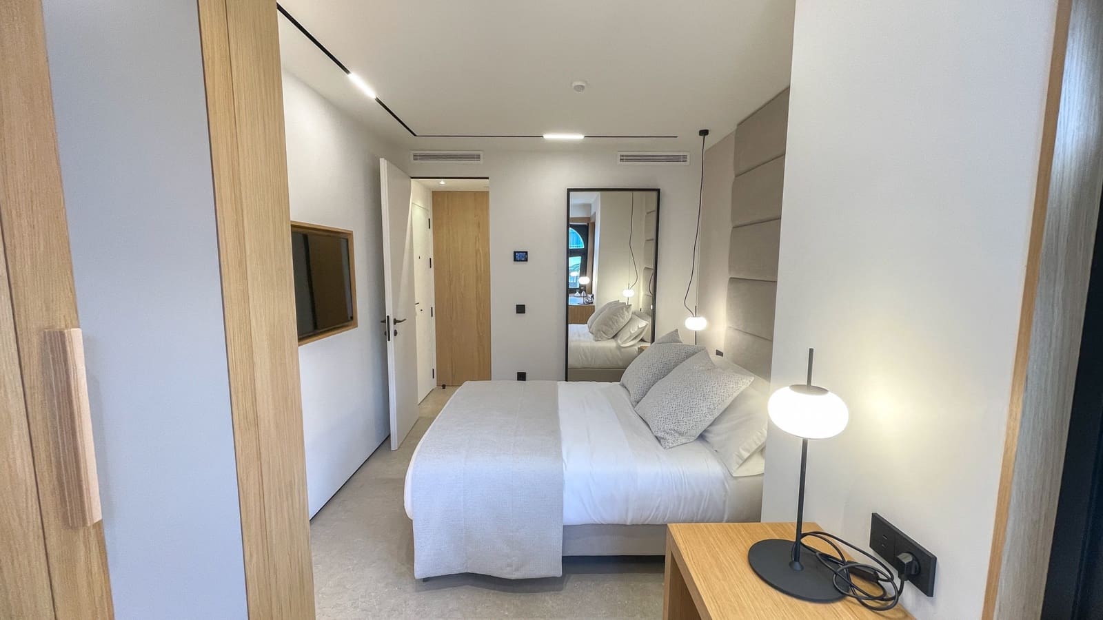 2 slaapkamer Appartement te koop in Puerto Banus met zwembad garage - € 749.000 (Ref: 8624876)