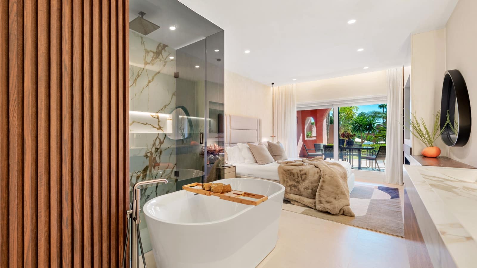 3 chambre Appartement à vendre à Estepona avec piscine garage - 1 825 000 € (Ref: 8654784)