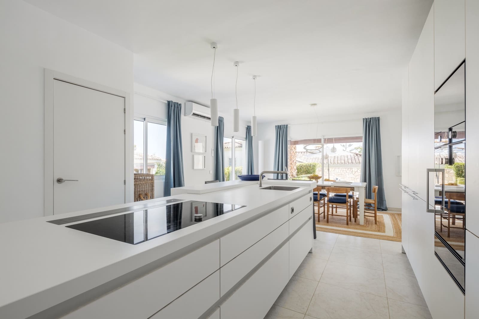 4 sovrum Villa för semesterbostäder i Marbella med pool garage - 4 900 € (Ref: 8715322)