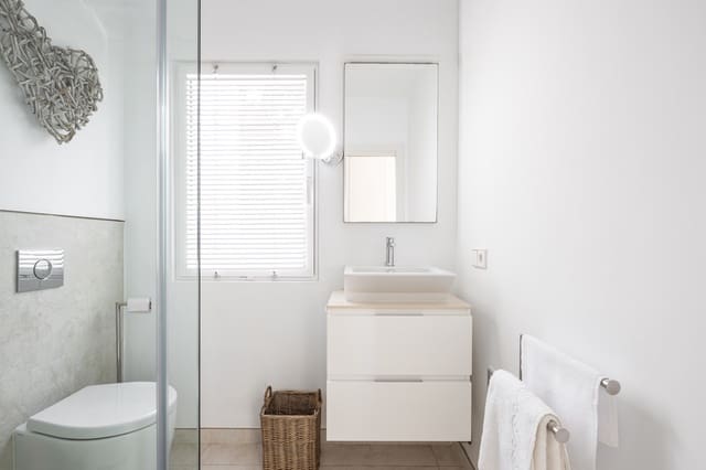 4 bedroom Villa for holiday rental in Marbella with pool garage - € 4,900 (Ref: 8715322)