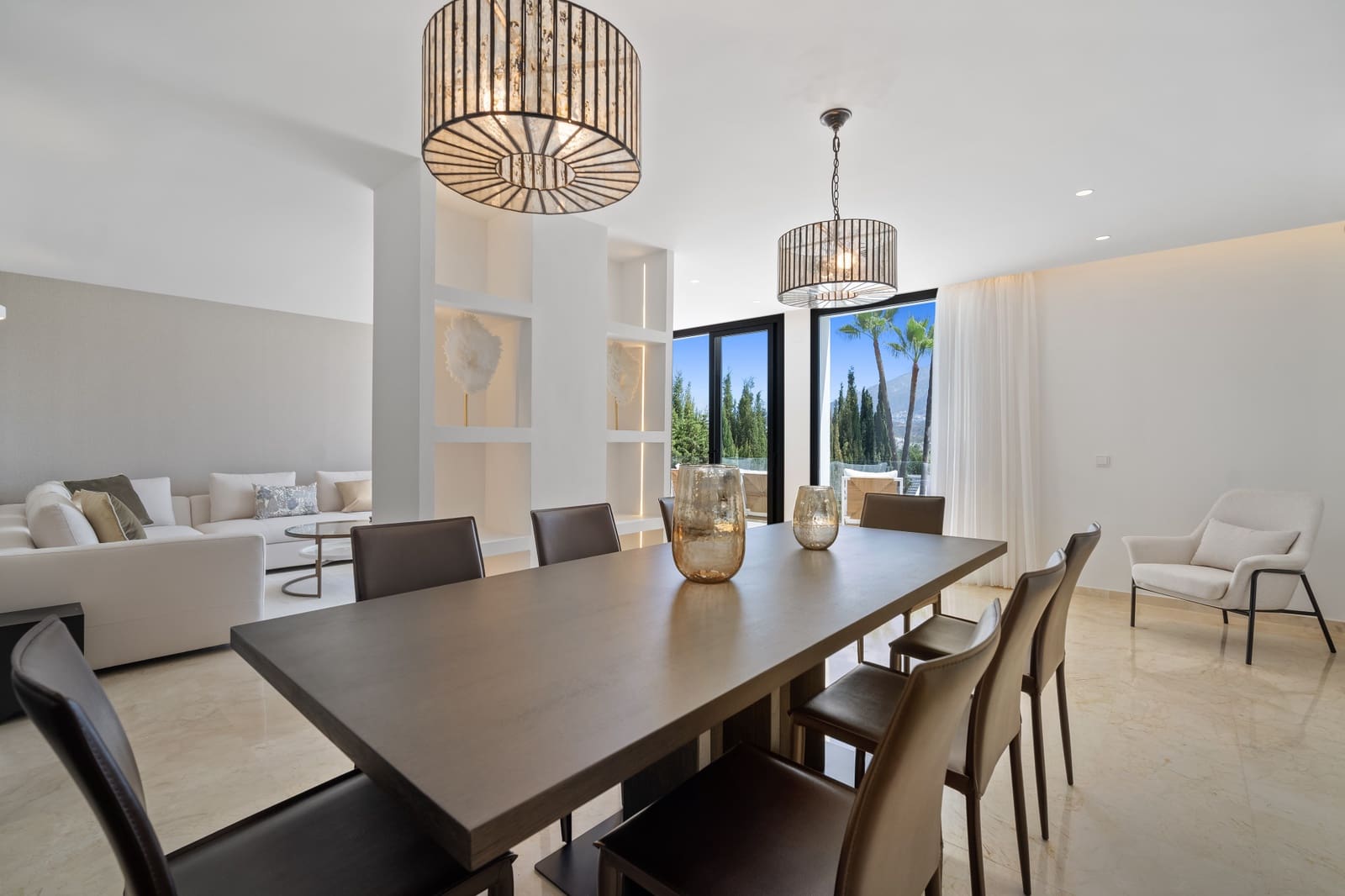 5 bedroom Villa for rent in Nueva Andalucia with pool garage - € 13,000 (Ref: 8721887)