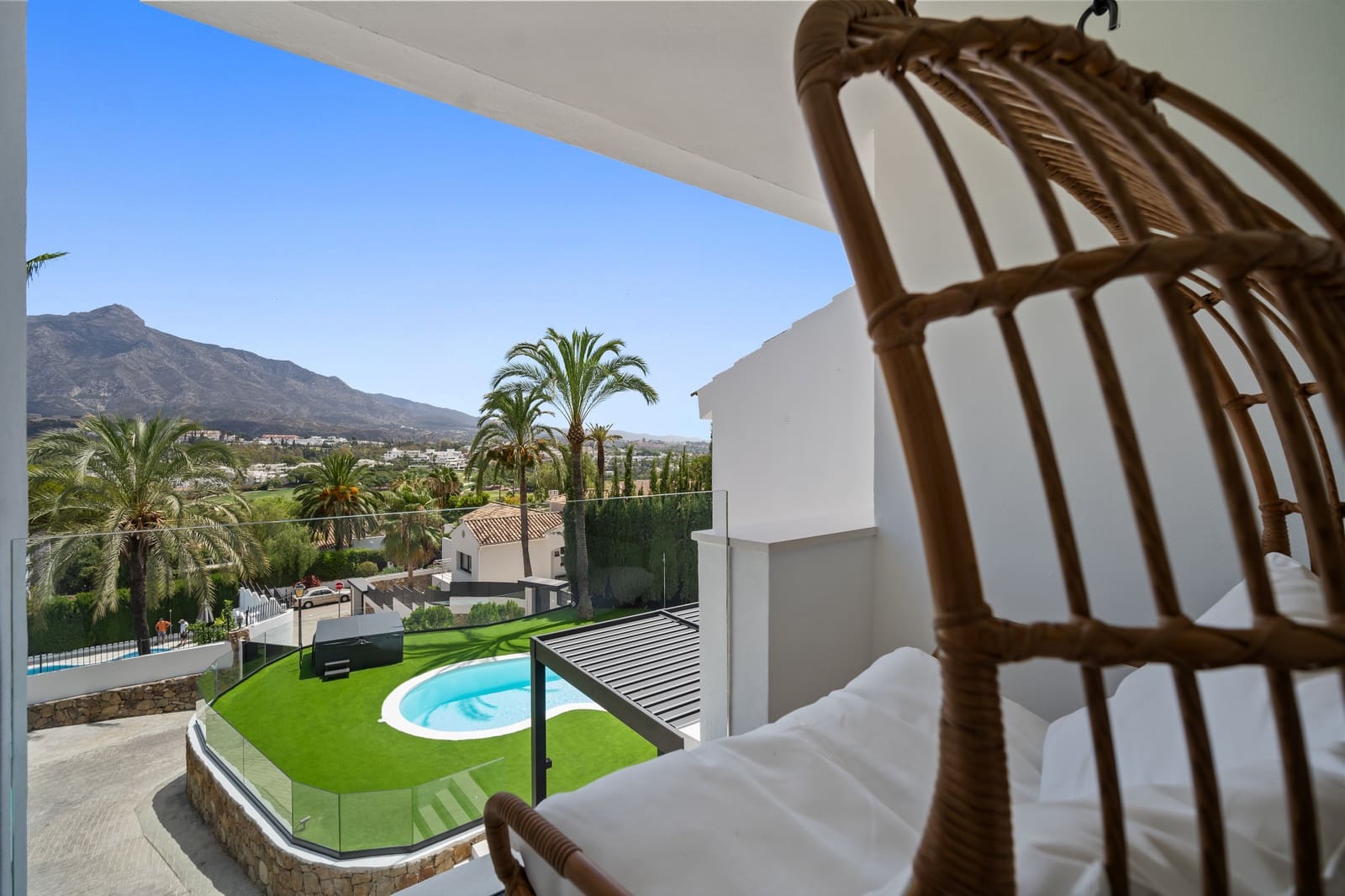 5 bedroom Villa for rent in Nueva Andalucia with pool garage - € 13,000 (Ref: 8721887)