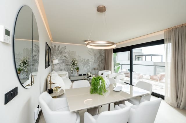 3 makuuhuone Kattohuoneisto myytävänä paikassa Los Naranjos, Marbella mukana uima-altaan 
autotalli - 1 015 000 € (Ref: 8731695)