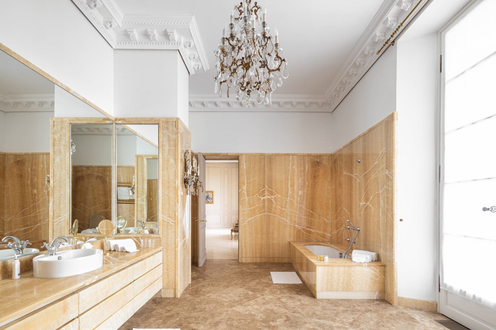 5 soverom Villa til salgs i Marbella med svømmebasseng garasje - € 38 500 (Ref: 8741131)