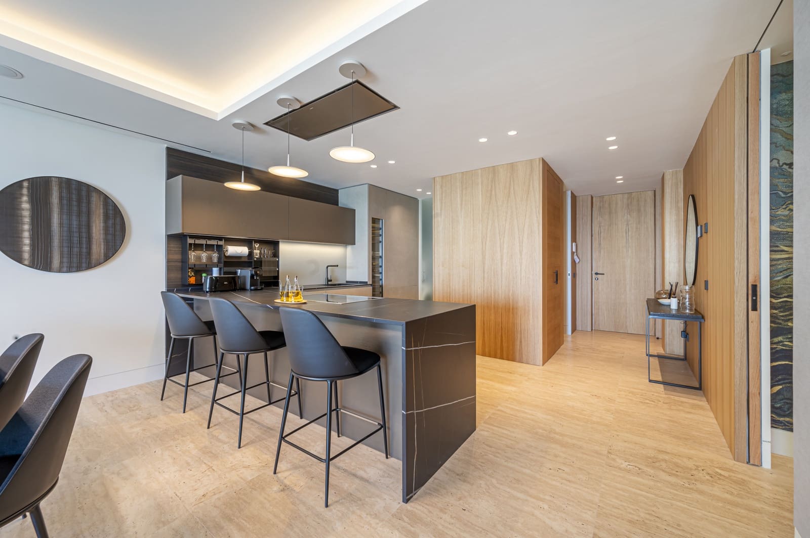 2 bedroom Apartment for holiday rental in Estepona with pool garage - € 4,550 (Ref: 8759879)