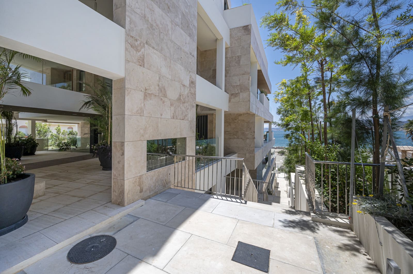 2 bedroom Apartment for holiday rental in Estepona with pool garage - € 4,550 (Ref: 8759879)