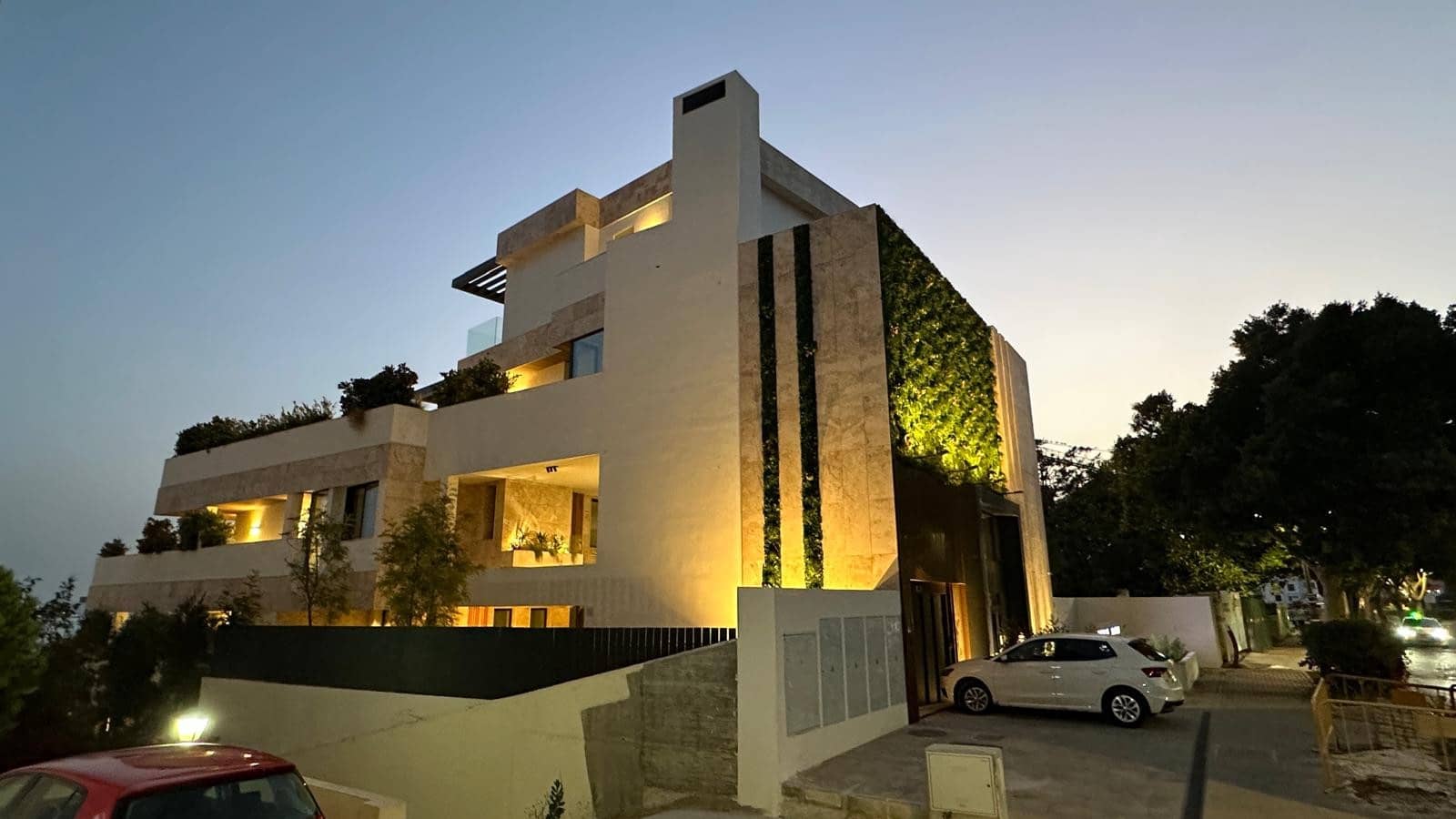 2 bedroom Apartment for holiday rental in Estepona with pool garage - € 4,550 (Ref: 8759879)