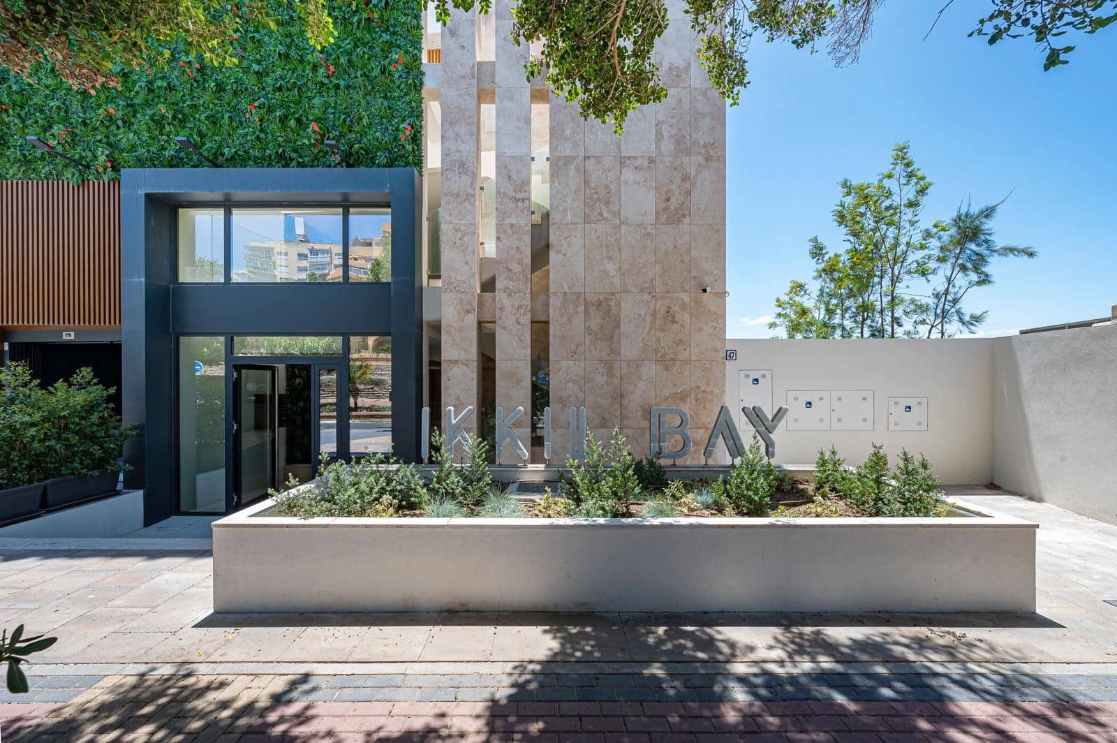 2 bedroom Apartment for holiday rental in Estepona with pool garage - € 4,550 (Ref: 8759879)