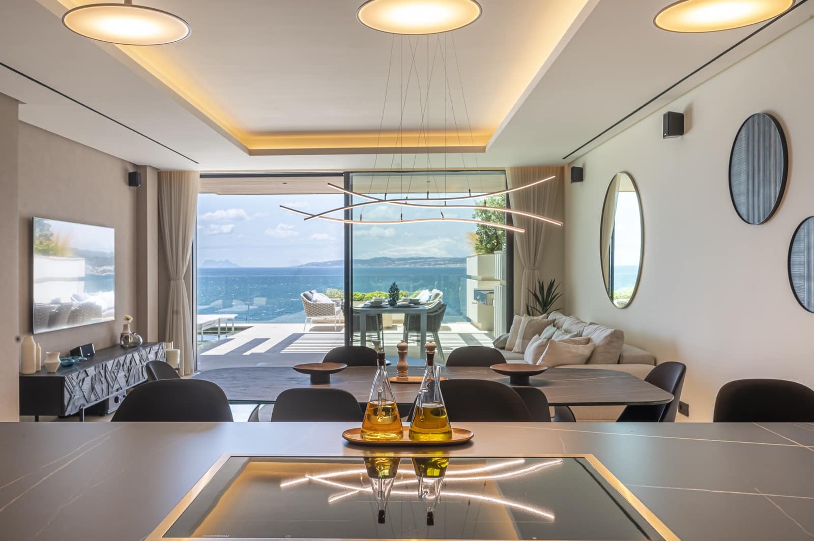 2 bedroom Apartment for holiday rental in Estepona with pool garage - € 4,550 (Ref: 8759879)