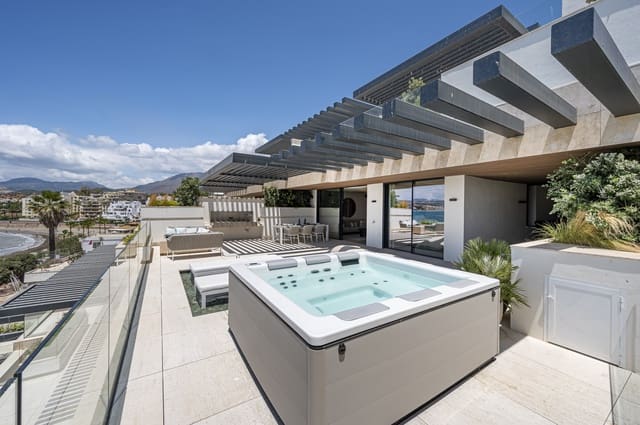 Apartamento de 2 habitaciones en Seghers, Estepona en alquiler vacacional con piscina garaje - 4.550 € (Ref: 8759879)