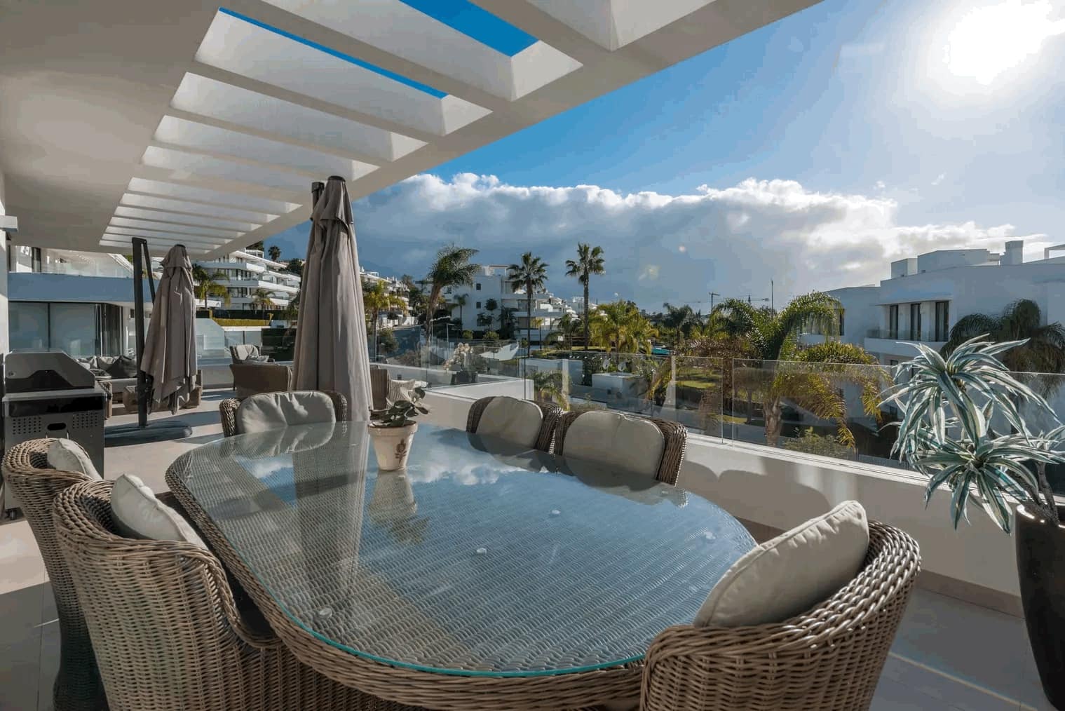 3 slaapkamer Penthouse voor vakantieverhuur in Atalaya-Isdabe met zwembad garage - € 2.051 (Ref: 8776148)